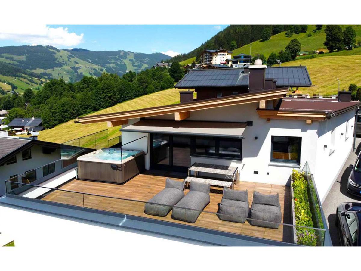Ferienwohnungen Falkenstein Hinterglemm Saalbach-Hinterglemm Exterior photo